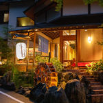 貴船 天山 外観・夜②